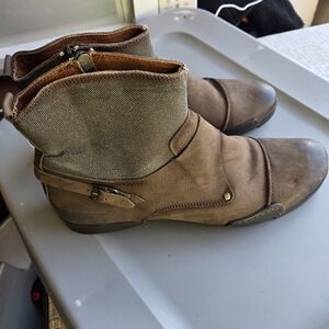 Vince Brown and Tan Men's Boots